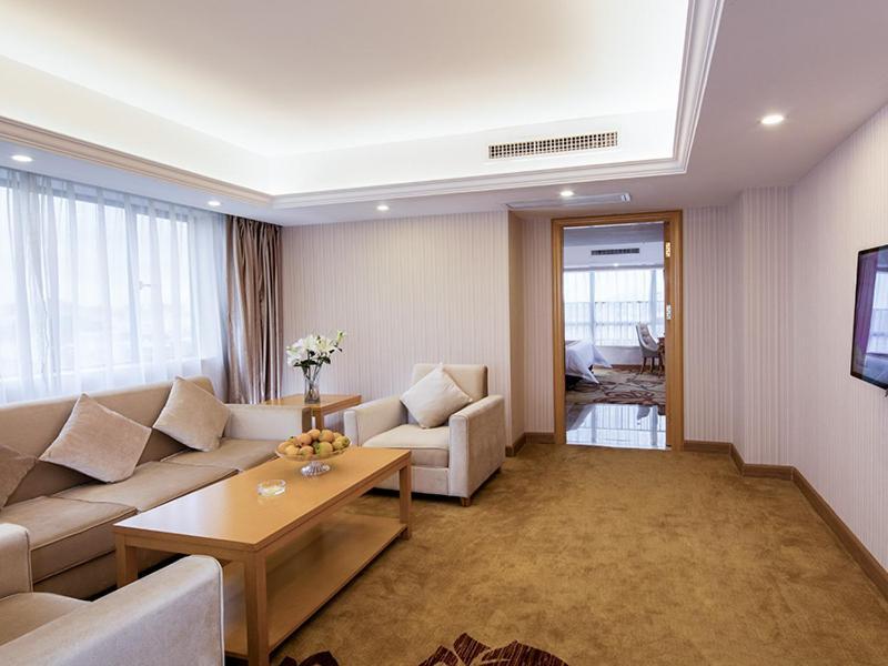 Vienna International Hotel Zhongshan Torch Development Zone Εξωτερικό φωτογραφία
